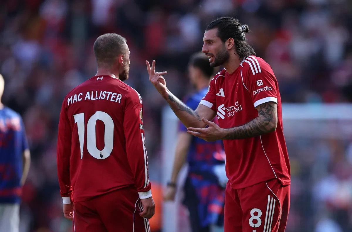 ОБЗОР: Ливърпул се изравни с Манчестър Юнайтед, Де Дзебри с първа победа в Тотнъм (ВИДЕО)