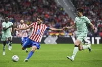 Атлетико Мадрид загря за Арсенал с успех над Билбао