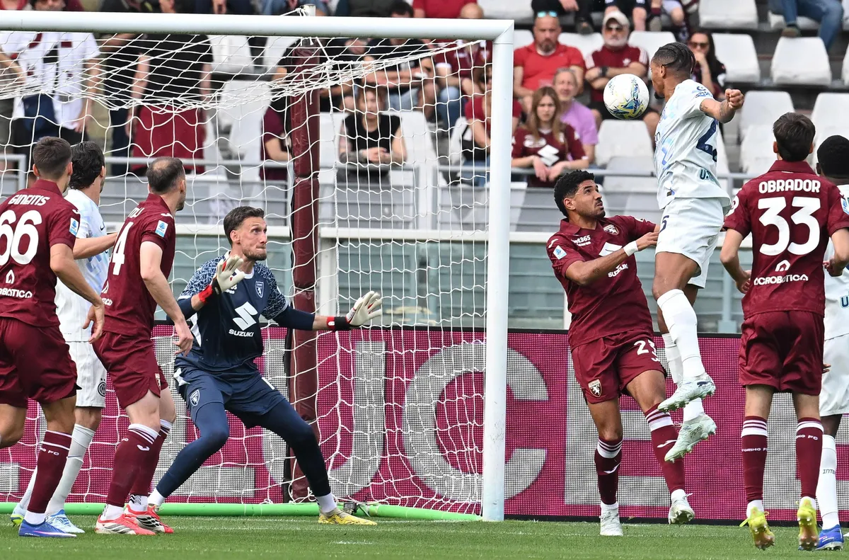 Интер не успя да капарира Скудетото след 2:2 в Торино (ВИДЕО)