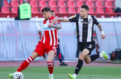 Цървена звезда е шампион на Сърбия след успех в дербито срещу Партизан