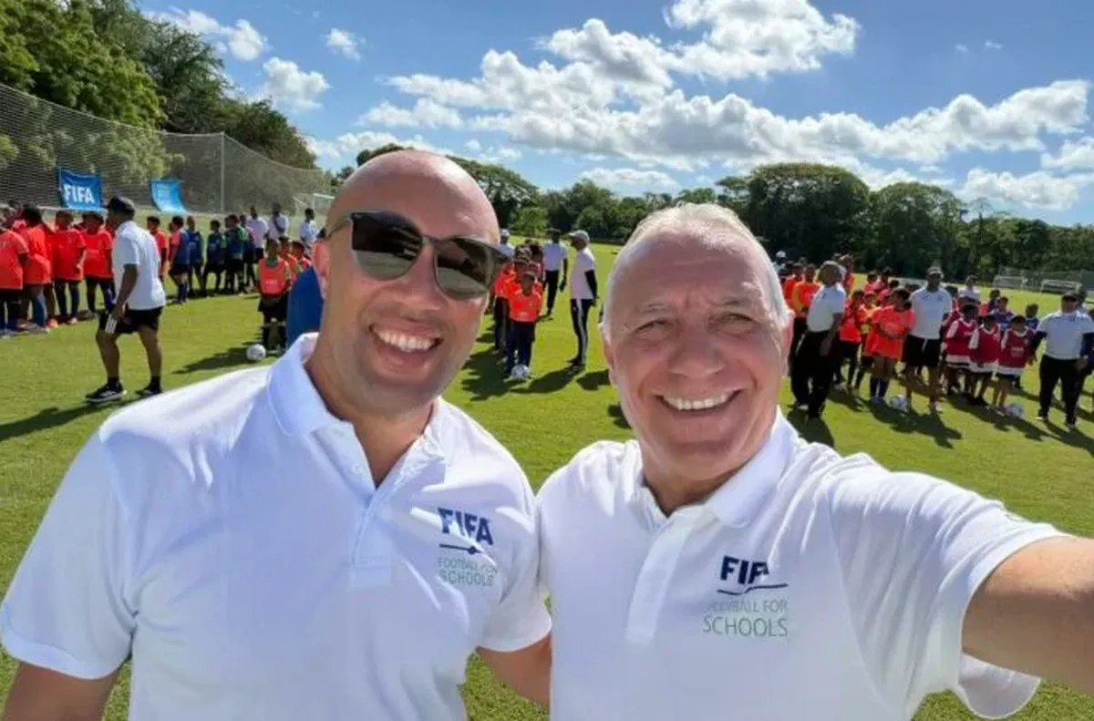 Христо Стоичков с мисия на ФИФА в още една страна