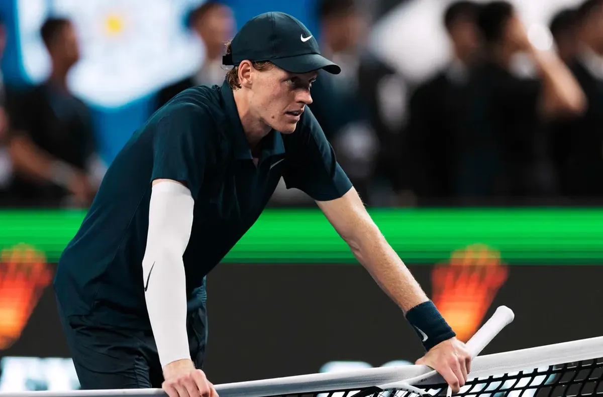 Синер хвали младок