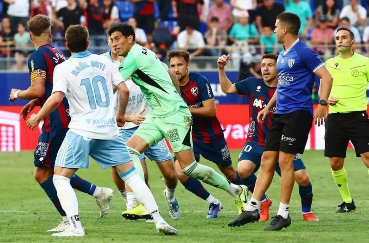 Мач от втора дивизия в Испания донесе червени картони за двамата вратари