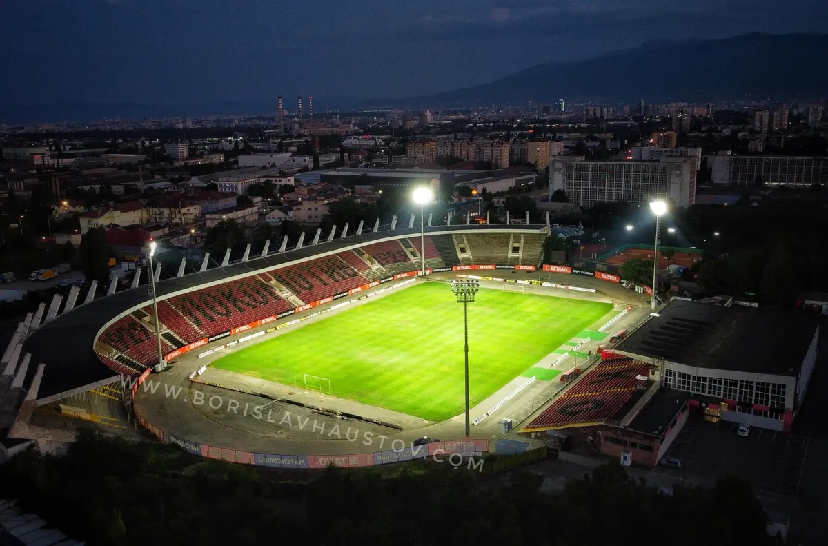 Първо в NS: Масова чистка в Локо (Сф) след края на сезона