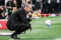 Собственикът на Милан е одобрил плановете на Алегри за трансфери