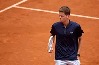 Изненадата Александър Блокс се класира за 1/4-финалите на "Мастърс" турнира в Париж