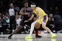 В Лейкърс се надяват гард да се завърне за петия мач с Хюстън