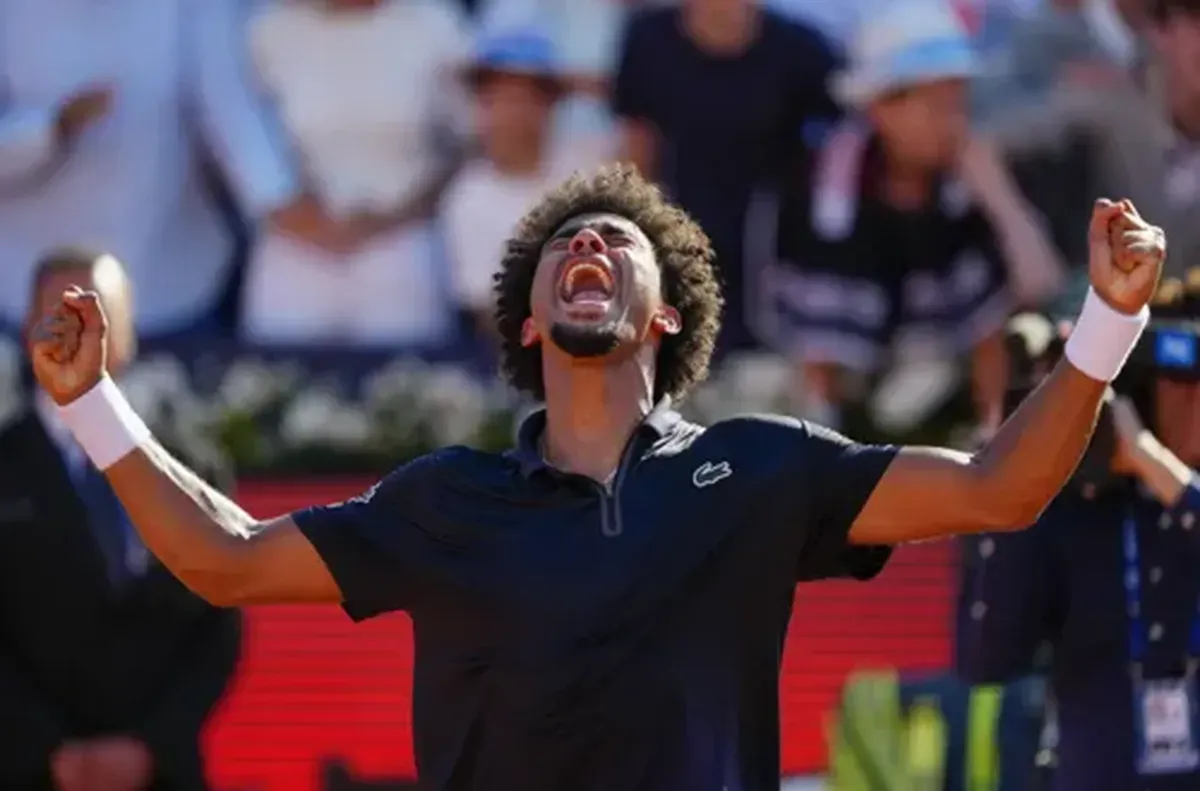 Девета поредна прати Фис на полуфинал в Мадрид