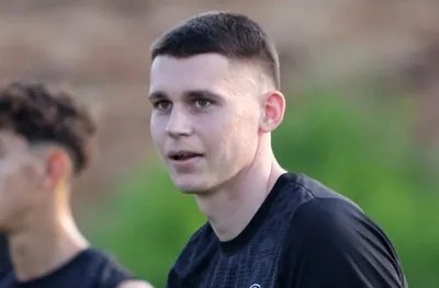 Левски спори за защитник