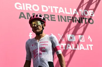 Олимпийски шампион аут за Джирото