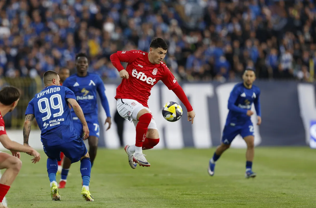 НА ЖИВО: Левски - ЦСКА 1948 0:0