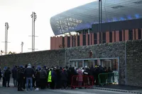 Полицията задържа 71-годишен фен на Евертън заради расизъм към Семеньо от Манчестър Сити