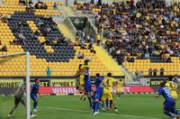 Средно по 5000 души на "Колежа" този сезон