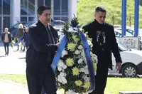 Левски отново поднася венци и цветя на Могилката