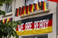 Германски национали ще платят пътуването на 600 от феновете си