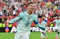 Роналдо възкреси Португалия за обрат срещу Хърватия