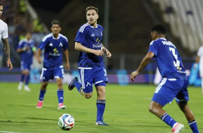 Швед и италианец ще свирят мачовете на Левски срещу Университатя 