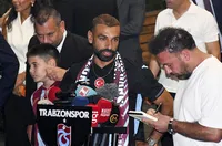 За 3 дни: Трабзонспор "изби" повече от половината от парите за Салах