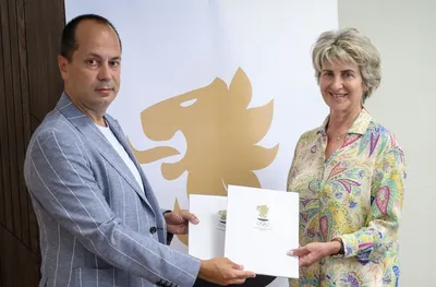 Председателят на БОК Весела Лечева и кметът на Враца Калин Каменов подписаха договор за IX Национален младежки олимпийски спортен фестивал