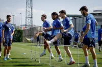 "Сините" обявиха програмата си до мача с АЕК