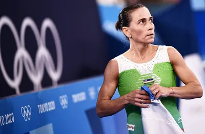 Легендарна гимнастичка на 18-о световно на 51-а години