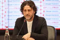 Потенциален съперник на ЦСКА не прие оставката на треньора си