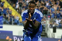 Переа: Понякога играя, понякога не, но се радвам като вкарам