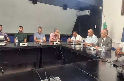 Няма разрив в отношенията по прехвърлянето на акциите на Пирин (Благоевград)