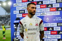 Бивш играч на Спартак Варна вкара гол от центъра (Видео)