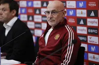 Де ла Фуенте с четири промени след триумфа на Мондиал 2026