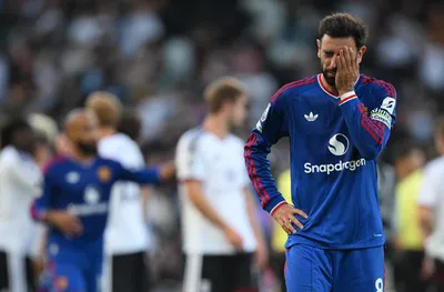Гари Невил: Това е срам!