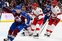 NHL: Колорадо - Каролина 6:4
