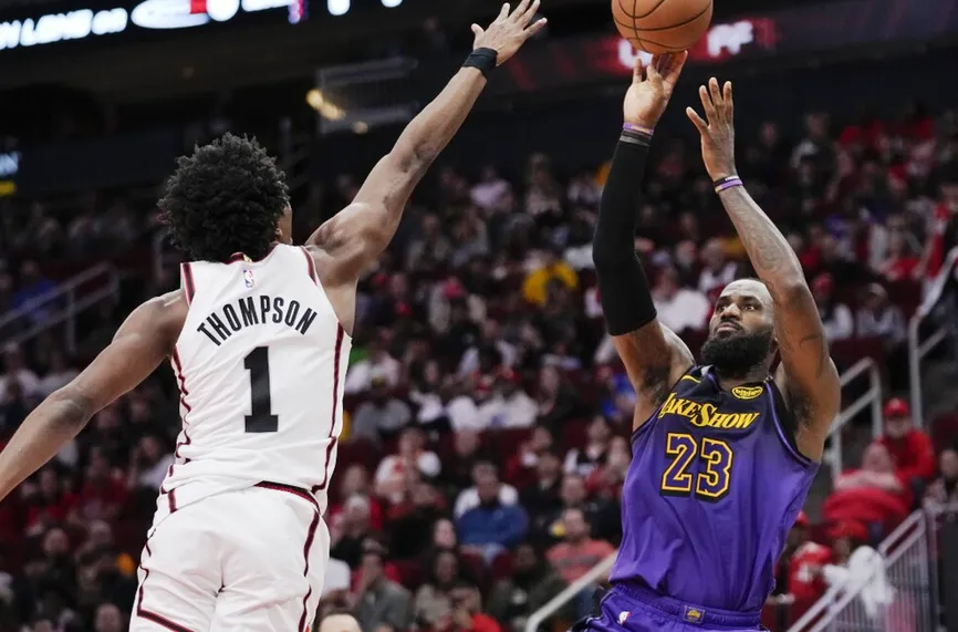NBA: Хюстън - ЛА Лейкърс 119:115