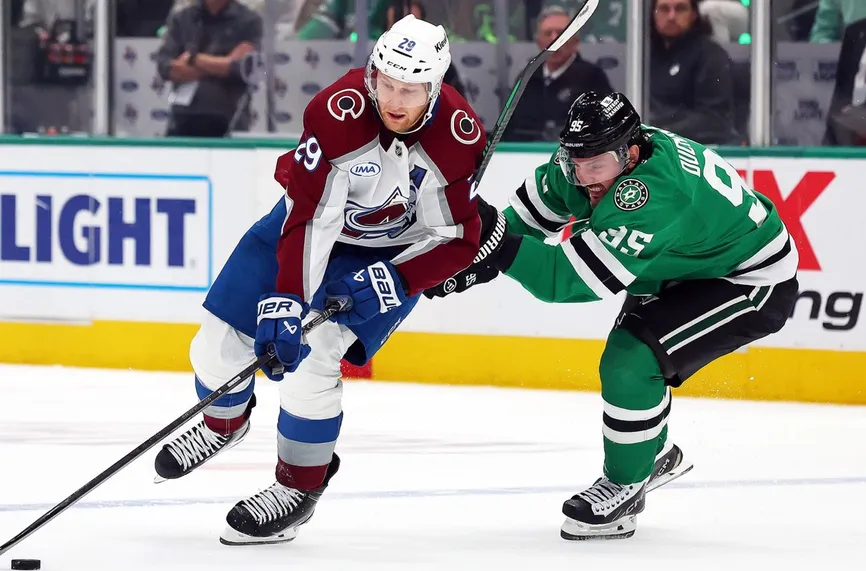 NHL:  Колорадо - Далас Старс  7:4  (Колорадо изравни в серията на 3:3 победите)