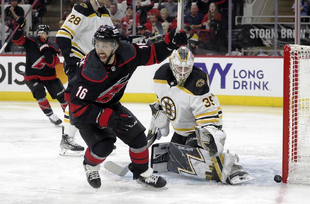 NHL: Каролина - Бостън Брюинс 5:2