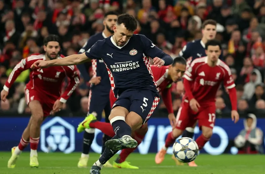 Ливърпул - ПСВ  1:4