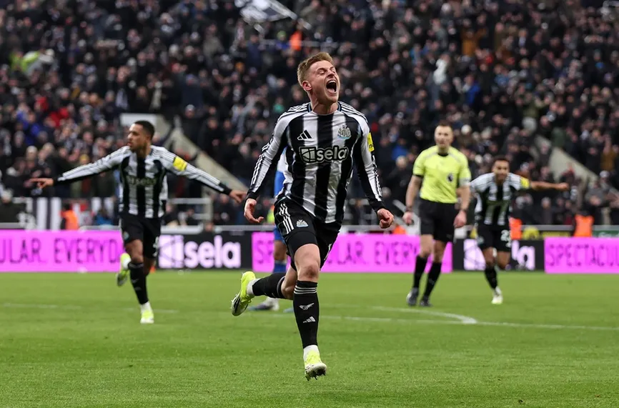 Нюкасъл - Лийдс  4:3