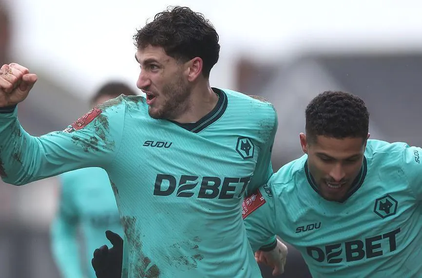 Гримзби - Улвърхемптън  0:1