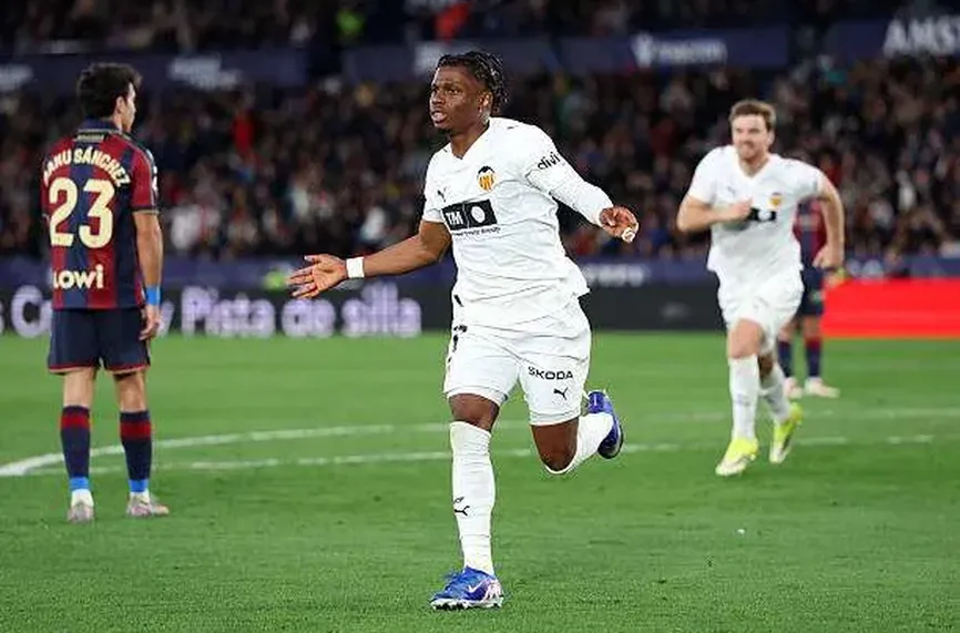 Леванте - Валенсия  0:2