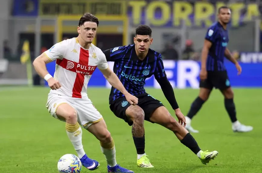 Интер - Дженоа  2:0