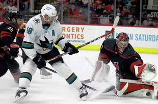 NHL: Торонто - Каролина 4:3 след прод.