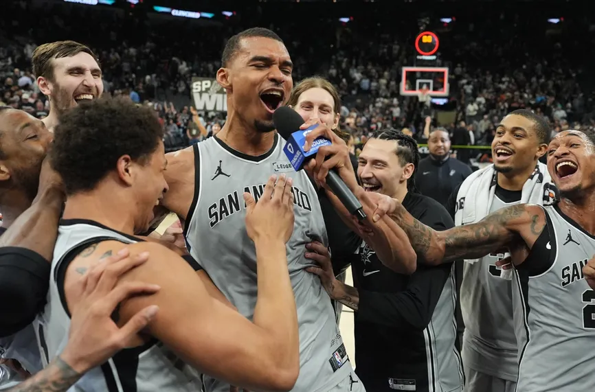 NBA: Сан Антонио - Финикс 101:100