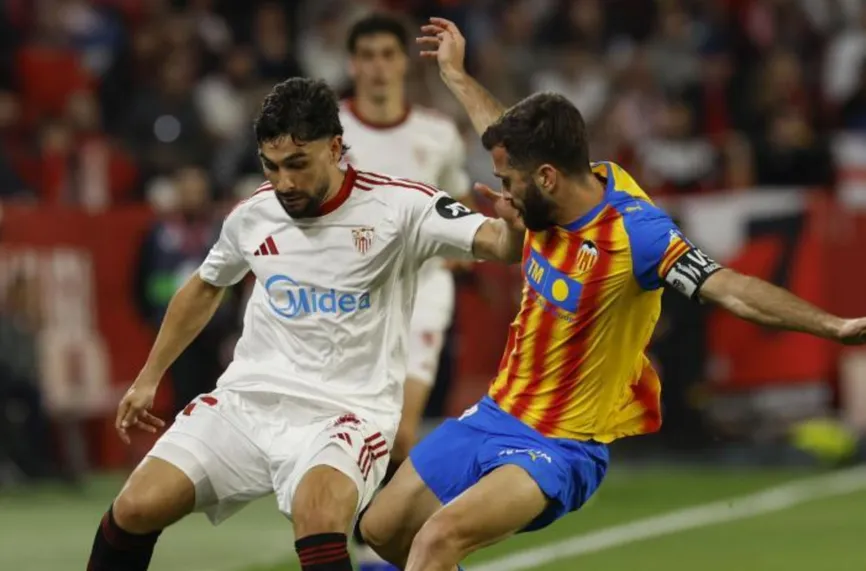 Севиля - Валенсия  0:2