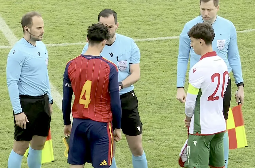 България (19) - Испания (19)  0:2