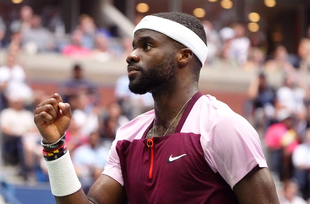 US Open: Победи за Тиафо и Швятек