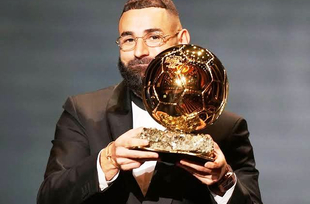 КАРИМ БЕНЗЕМА СЪС ЗЛАТНАТА ТОПКА!