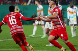 Аугсбург - Байерн 2:5